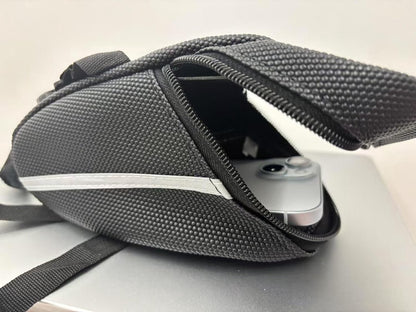 Essentials Saddle Bag - black