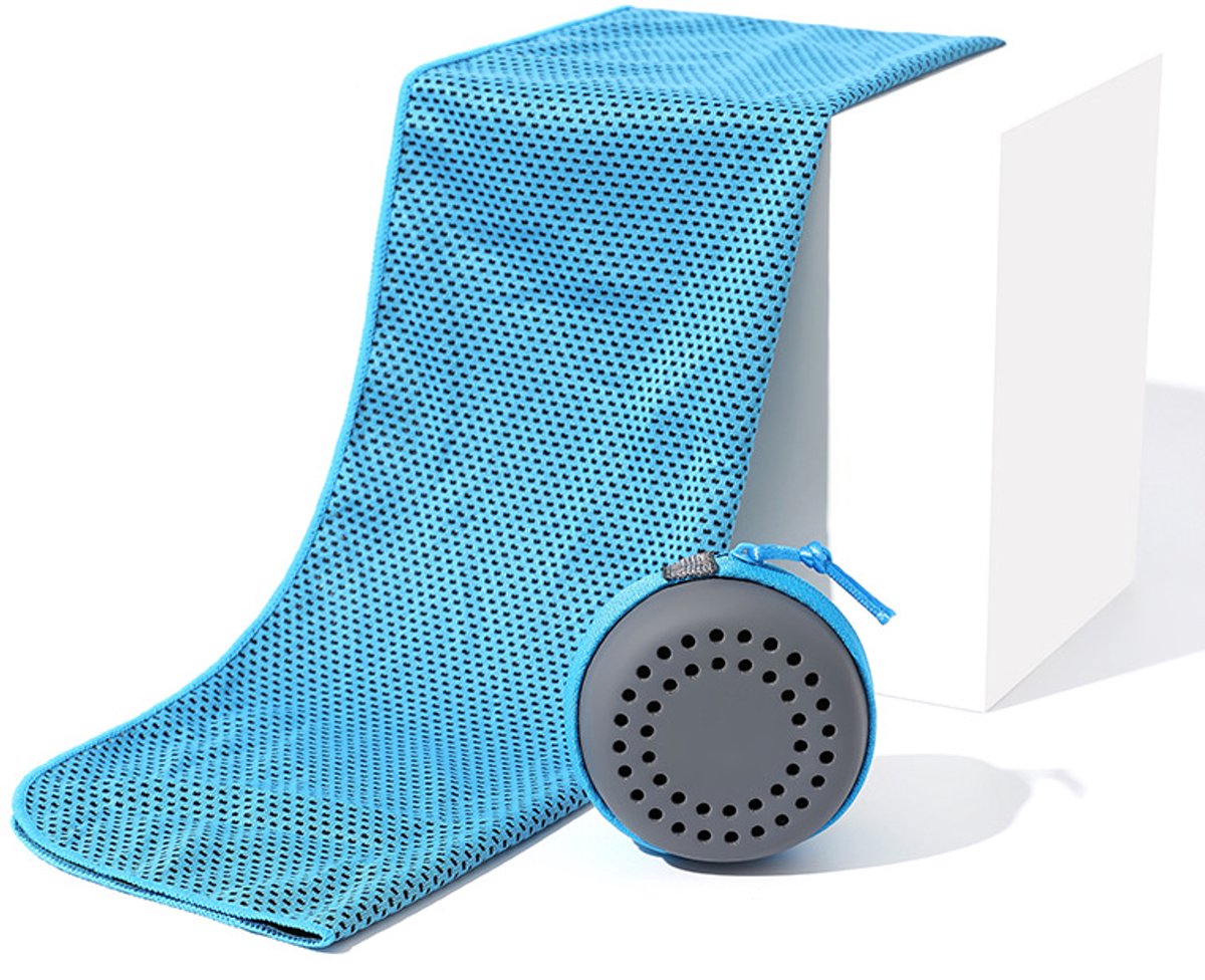 Cooling Triathlete Mini Towel (Sky Blue)