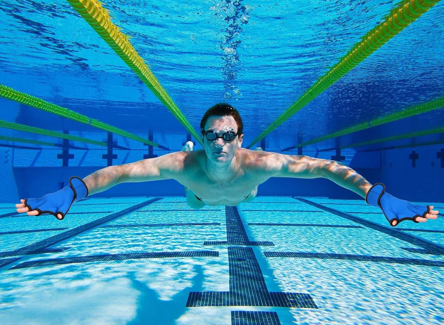 2 Pairs of Webbed Swimming Gloves